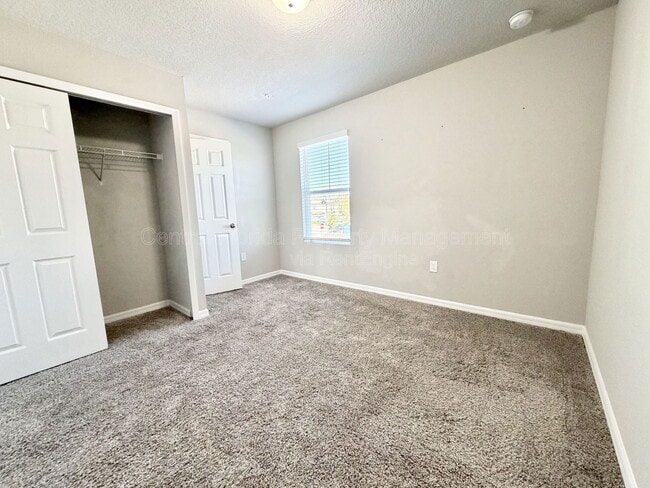 Building Photo - 2586 Sweet Viburnum Wy