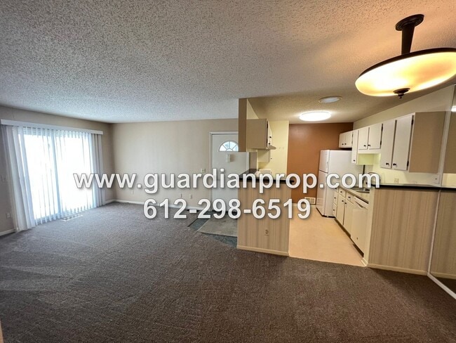 Building Photo - 2nd Floor Condo for September, Balcony, Fi...