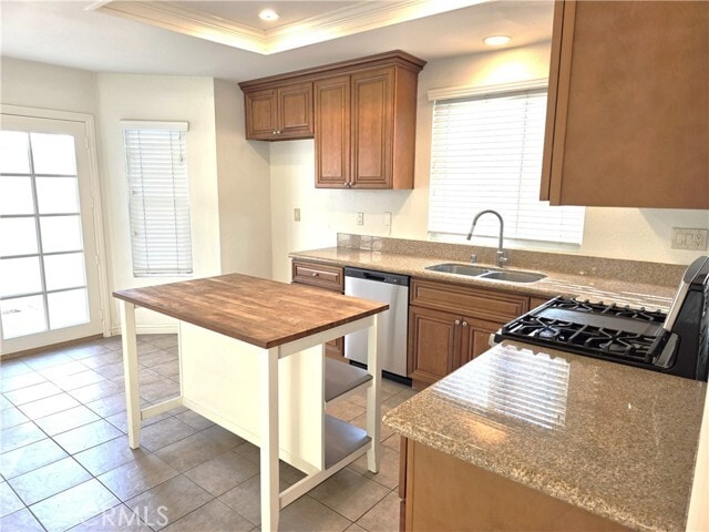 Building Photo - 388 Fallingstar