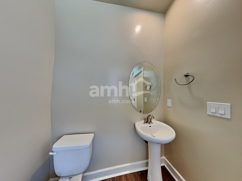 Building Photo - 2293 E Tumbleweed Rd