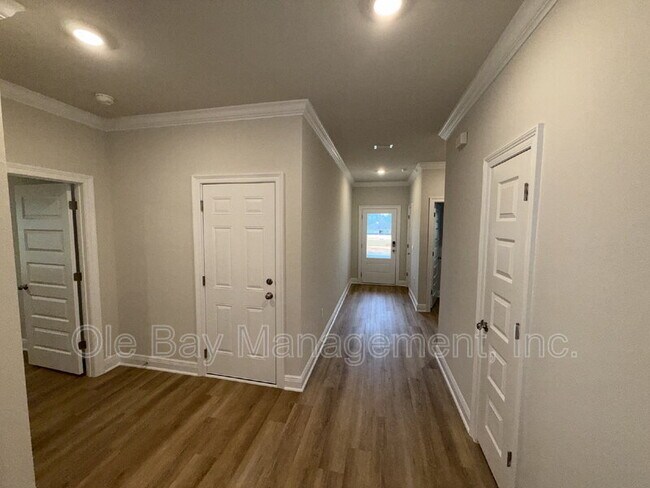 Building Photo - 31697 Lyon Rd