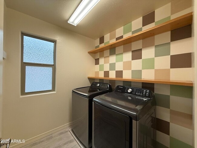 Building Photo - 1708 S 83rd Way