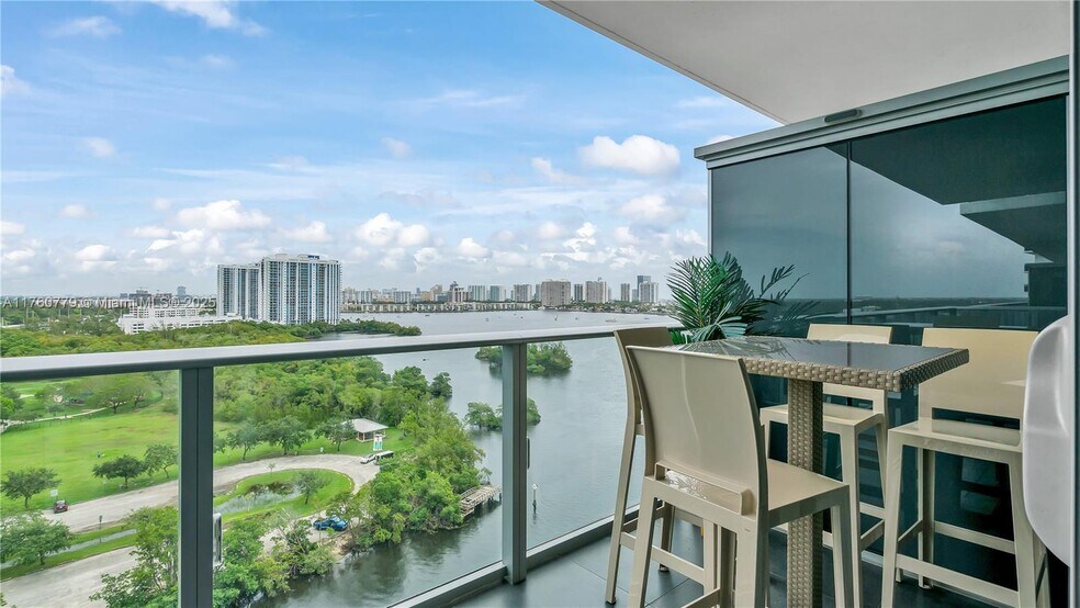 Building Photo - 16385 Biscayne Blvd