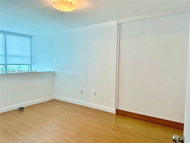 Building Photo - 3131 NE 188th St