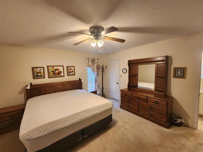 Building Photo - 1313 Whippoorwill Dr