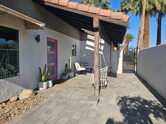 Building Photo - 73280 San Nicholas Ave