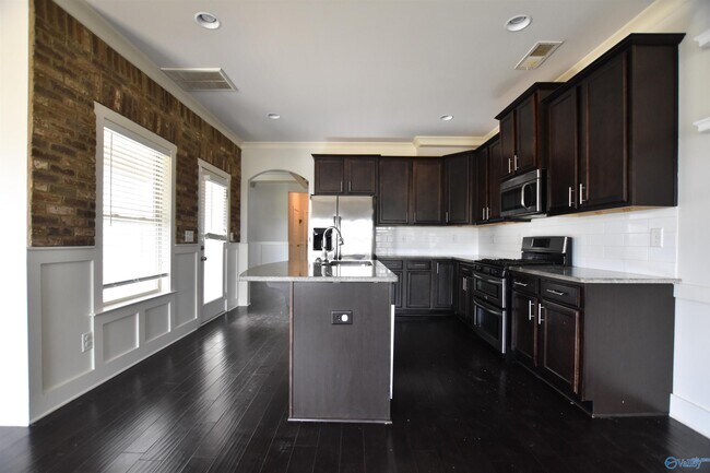 Building Photo - 6007 Stonewater Ct