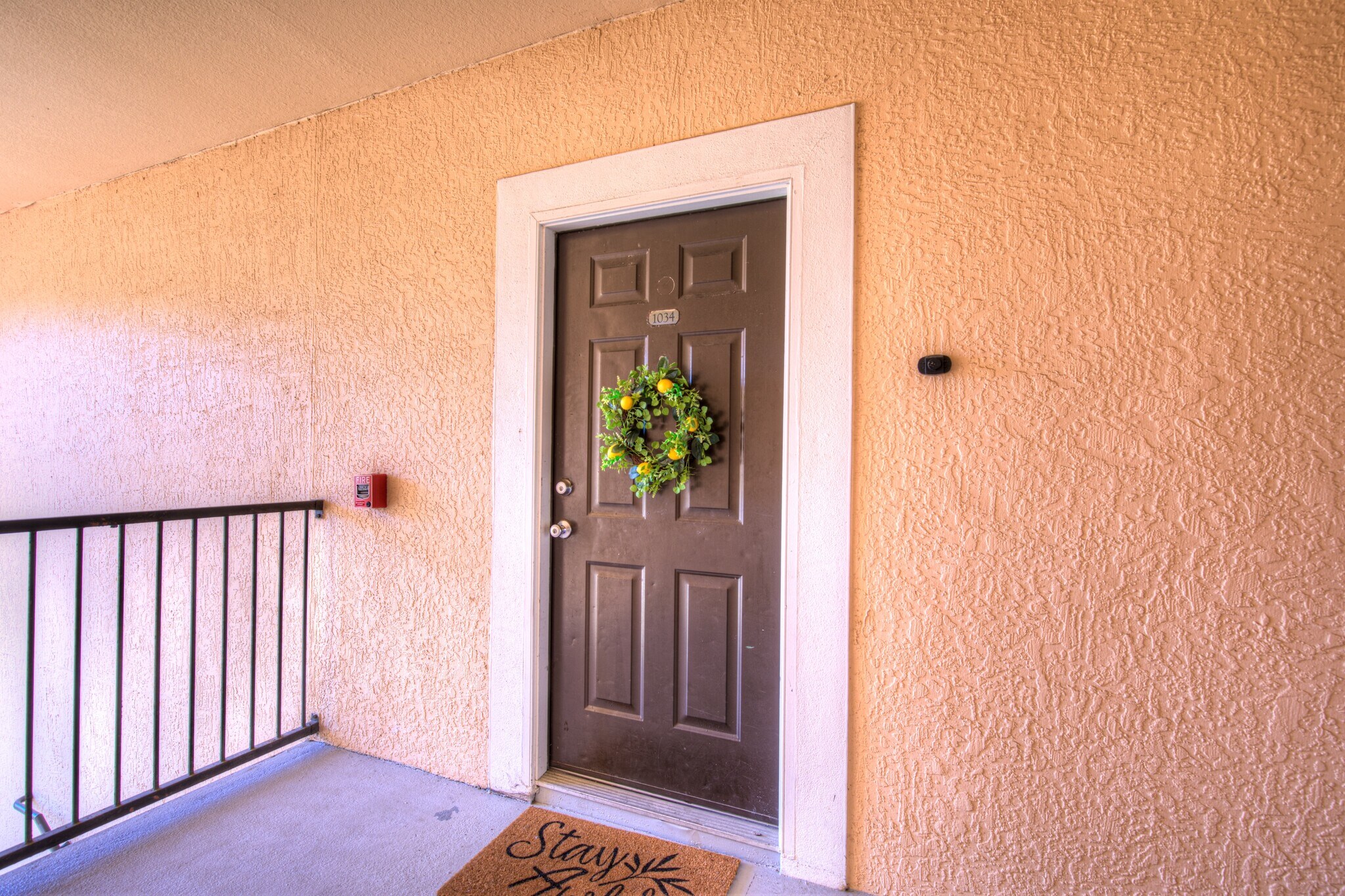 Building Photo - 4106 Central Sarasota Pky