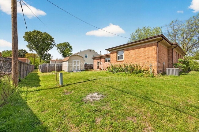 Building Photo - 204 Cleopatra Ct