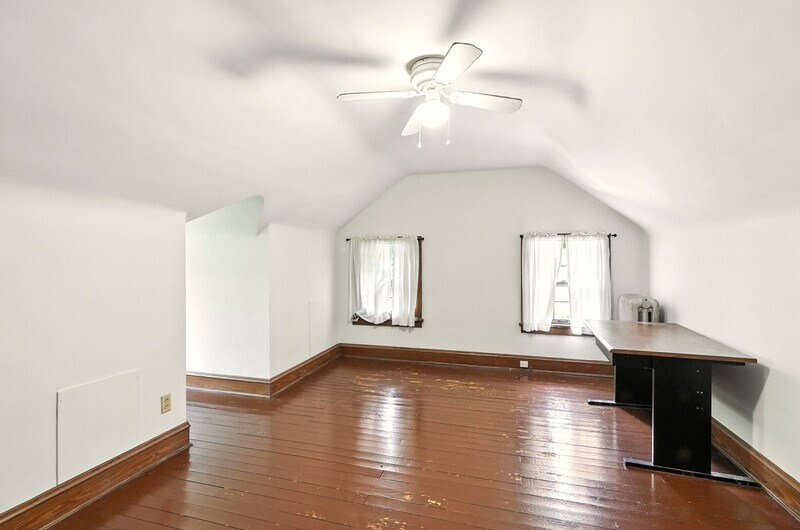 Building Photo - 2341 S Overlook Rd