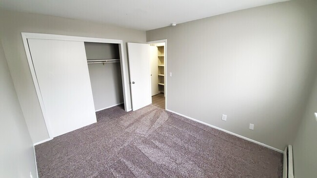 Building Photo - 74 Northwood Dr