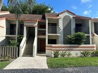 Building Photo - 5595 Courtyard Dr