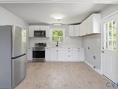 Building Photo - 3613 Creekwood Dr