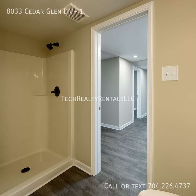 Building Photo - 8033 Cedar Glen Dr