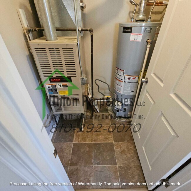 Building Photo - 4205 Vine St