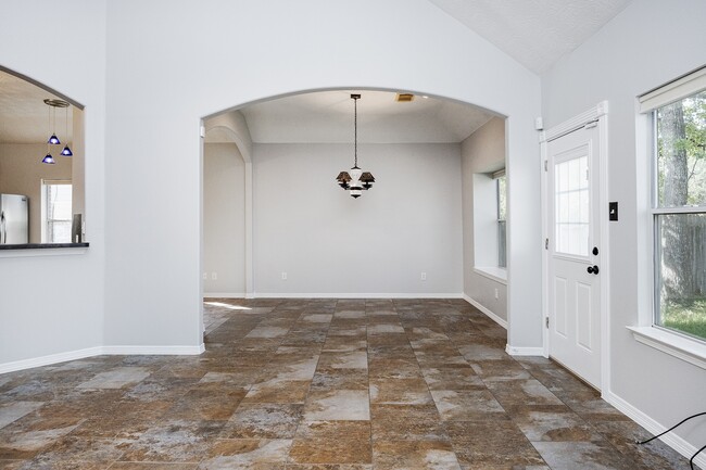 Building Photo - 19423 Arbor Pines Ln