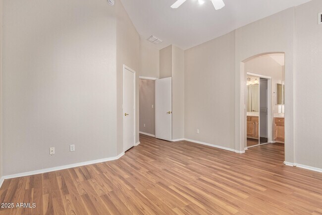 Building Photo - 13949 N 133rd Dr