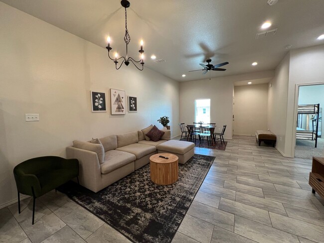 Building Photo - Townhome- Walking Distance to Lubbock Cooper