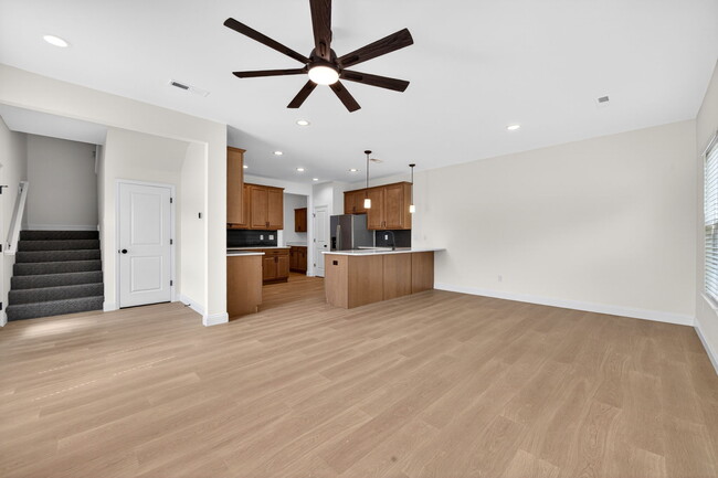Building Photo - 145 Sesame Lp