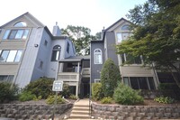 Building Photo - Updated Terrace Level 2 BR/ 2 BA Condo in ...