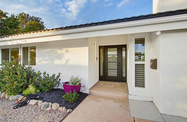 Building Photo - 5605 Soledad Mountain Rd