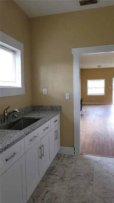 Building Photo - 200 Old Daytona Rd