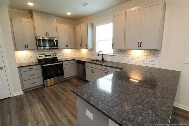 Building Photo - 114 Scoville Rd