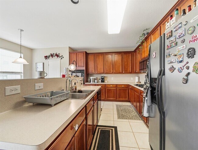 Building Photo - 2806 Crestbrook Bend Ln