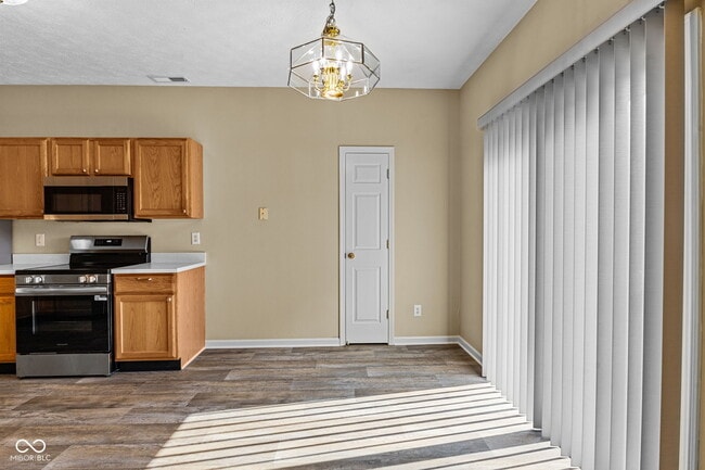 Building Photo - 1241 Elm Grove Ln