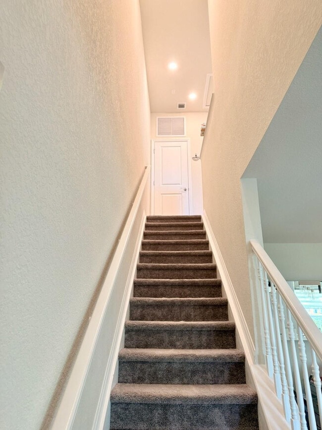 Building Photo - 5182 Eucalyptus Dr