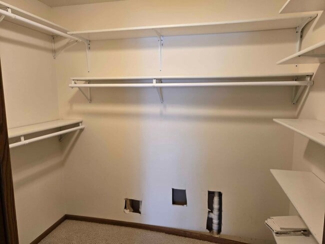 Building Photo - 208/210 E 13th Ave