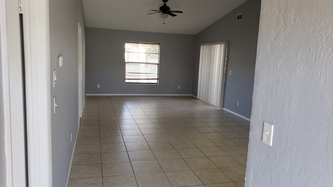 Building Photo - 23 Ocean Breeze Cir