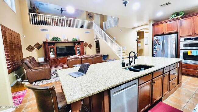 Building Photo - 3094 S Ashley Dr