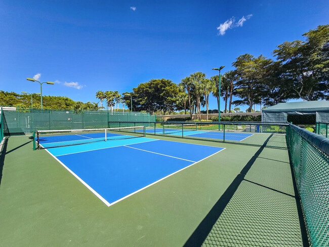 Building Photo - 5058 Glenville Dr