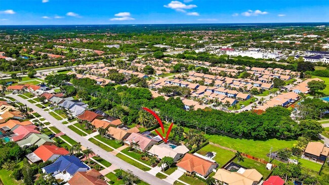 Building Photo - 9721 Majestic Way