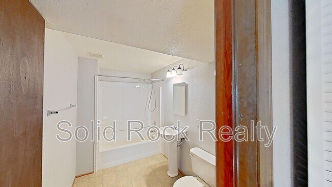 Building Photo - 6165 Katy Ct