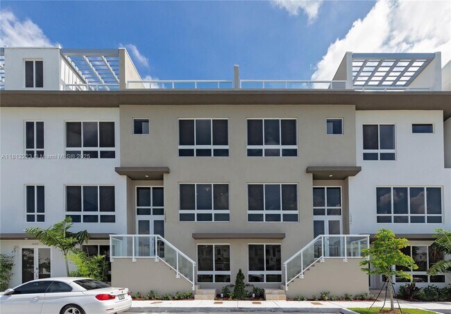 Building Photo - 10341 NW 64th Ln