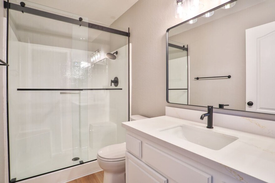 Building Photo - 9369 Silverleaf Way