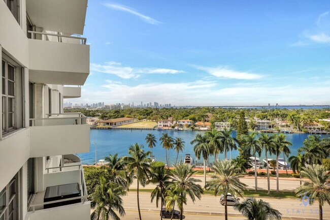 Building Photo - 5151 Collins Ave