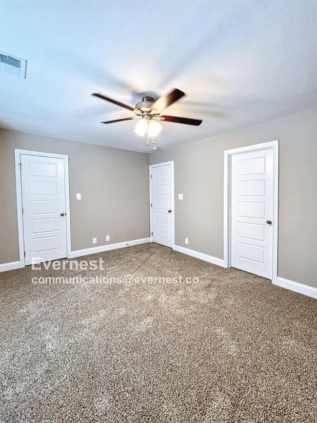 Building Photo - 3385 Polly Dr