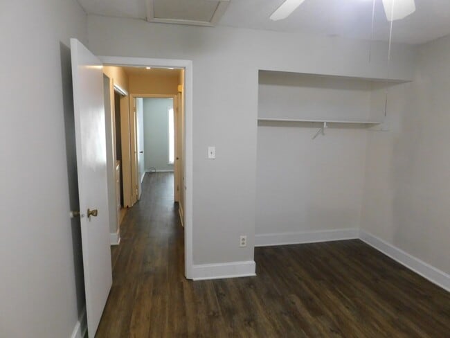 Building Photo - Charming Duplex in Havelock