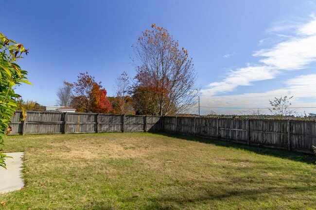 Building Photo - Ranch Near Gate 6