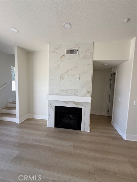 Building Photo - 38 Sobrante