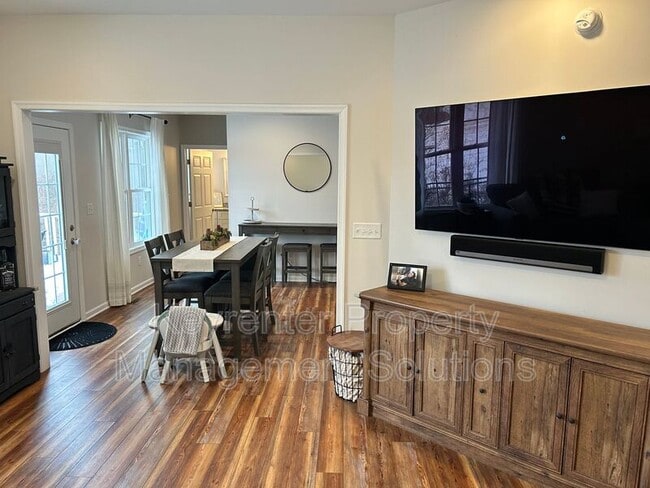 Building Photo - 301 Purdue St