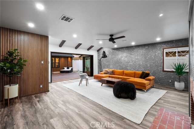 Building Photo - 7424 W 85th St