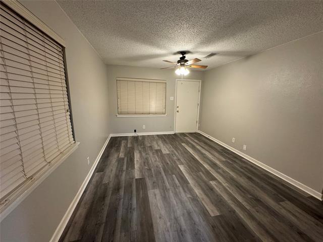 Building Photo - 907 Walters Ln