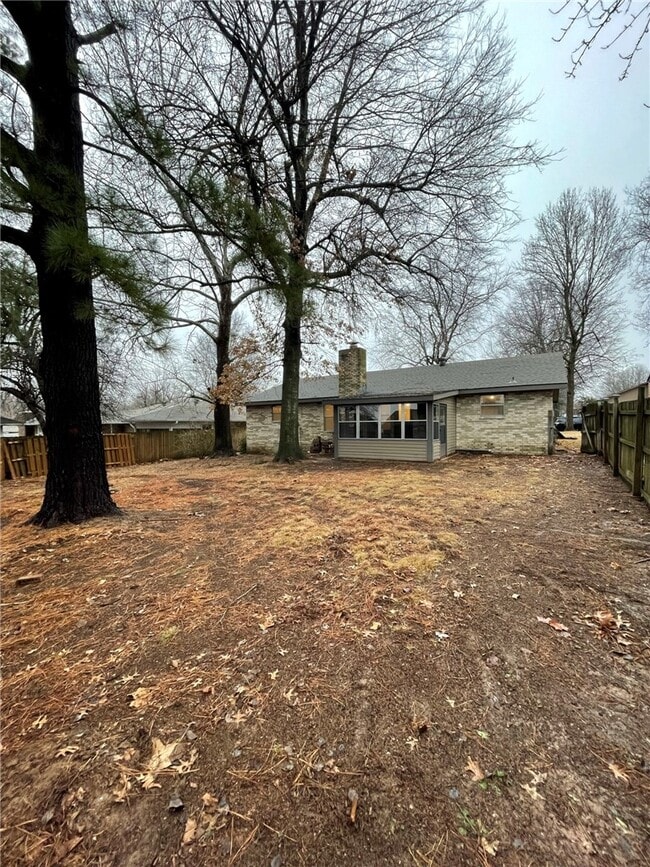 Building Photo - 4003 Holt Ave
