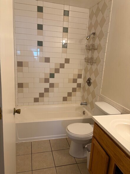 Building Photo - 1289 Pike St