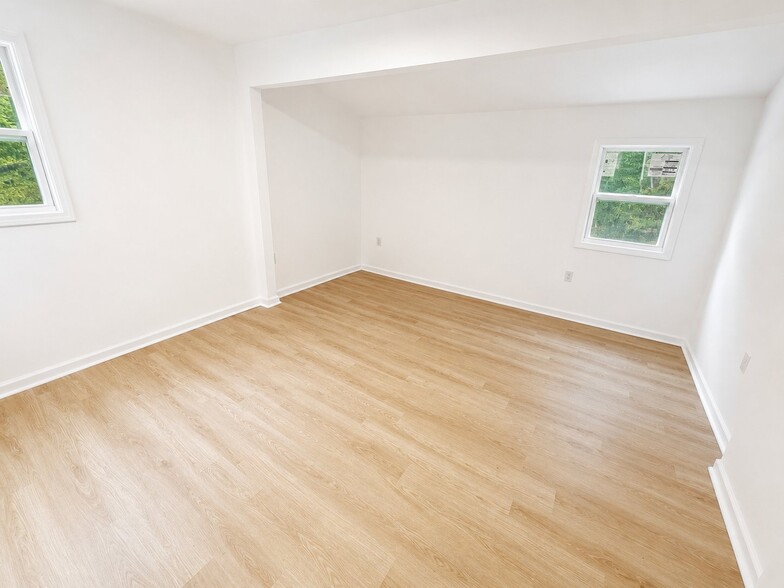 Building Photo - 4807 Peach Orchard Rd