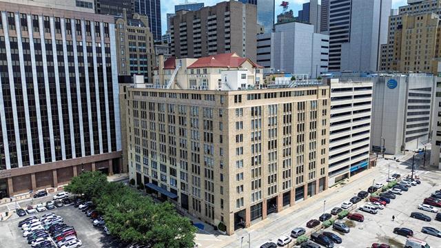 Building Photo - 1122 Jackson St